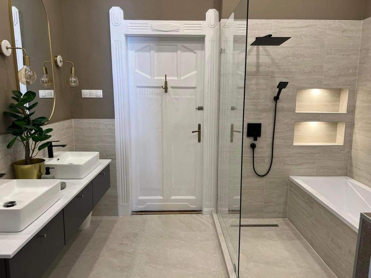 Orangehomes Panthera Luxury Apartment Budapest Extérieur photo